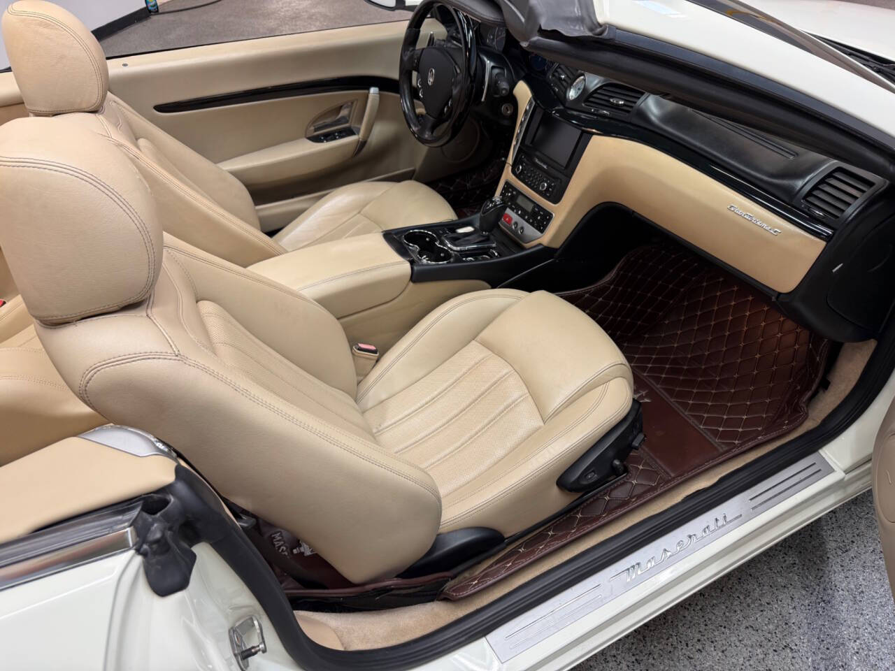 2011 Maserati GranTurismo 27