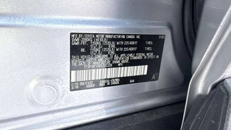 2023 Toyota RAV4 XLE