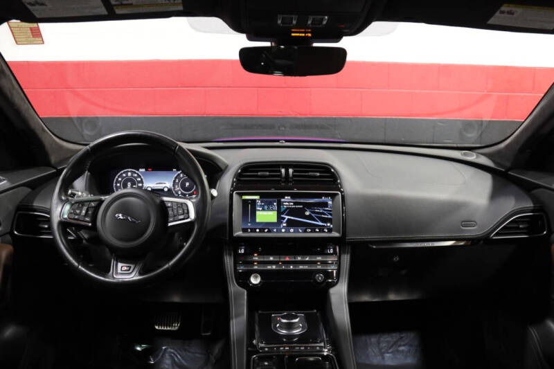 2019 Jaguar F-PACE S