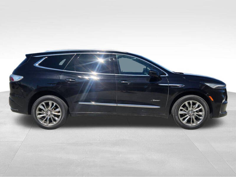 2024 Buick Enclave Avenir