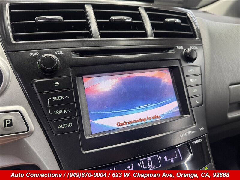 2013 Toyota Prius v Three