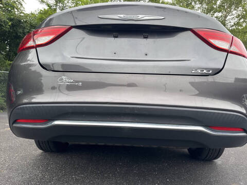 2015 Chrysler 200 Limited