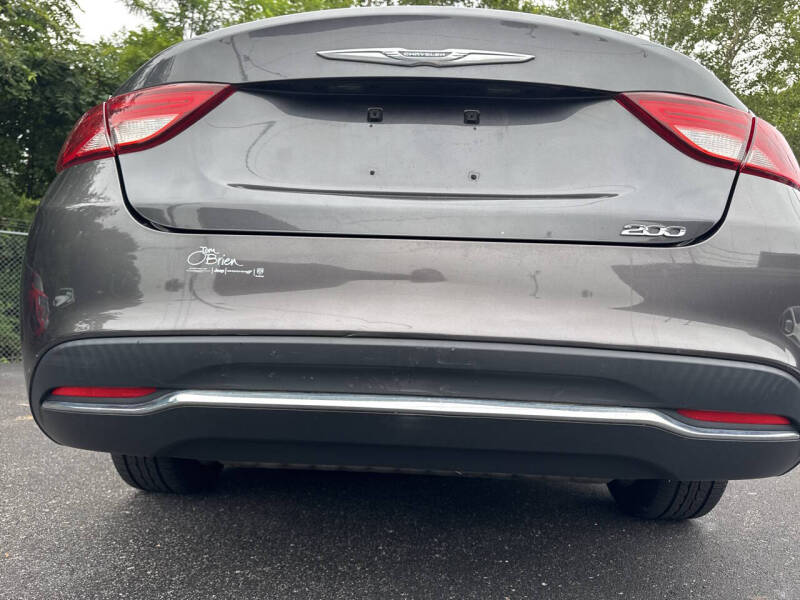2015 Chrysler 200 Limited