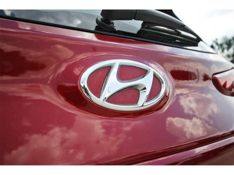 2023 Hyundai Kona SE