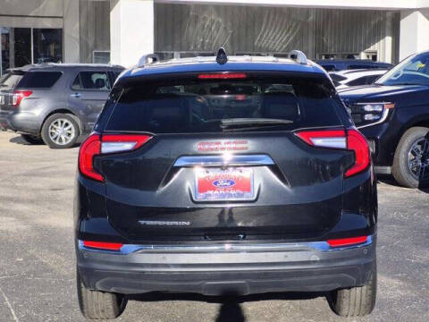 2023 GMC Terrain SLT