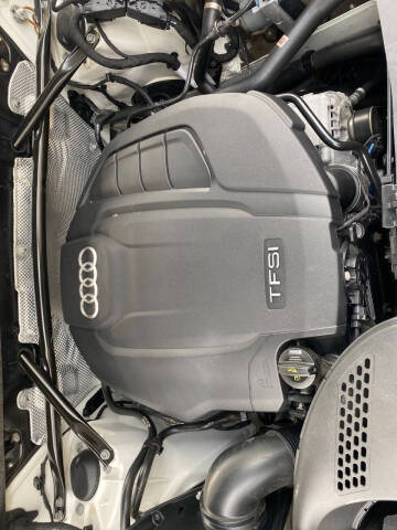 2018 Audi Q5 2.0T quattro Premium Plus