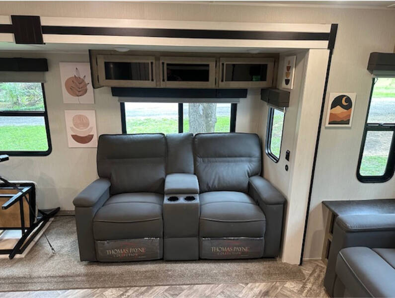 2023 Forest River Puma Palomino 31RLQS