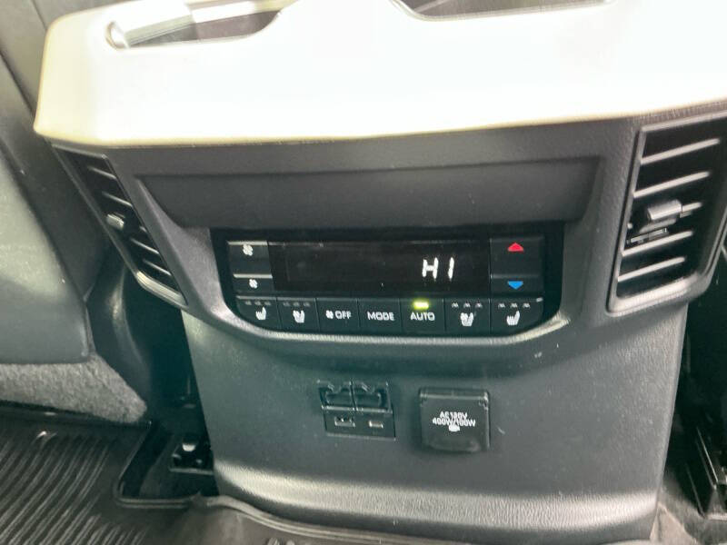 2024 Toyota Sequoia Capstone