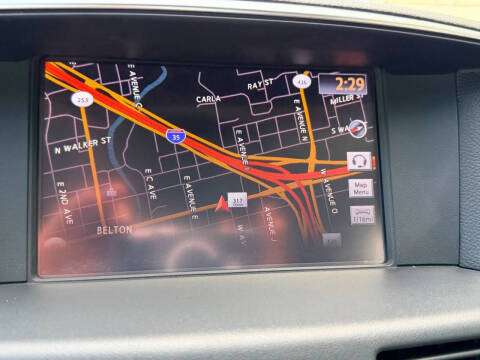 2015 Infiniti Q70 3.7