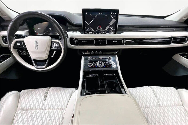 2022 Lincoln Aviator Black Label