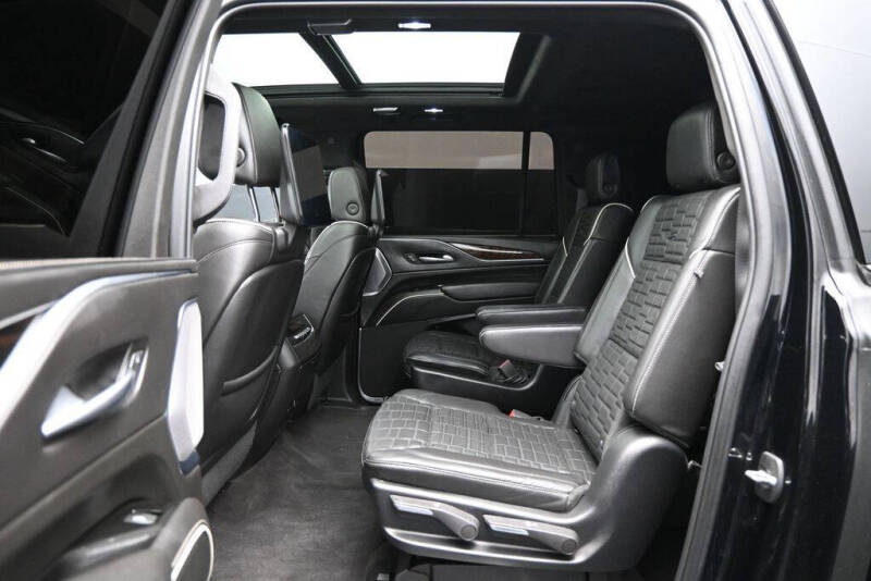 2022 Cadillac Escalade ESV Sport Platinum