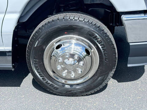 2027 Ford E-Series