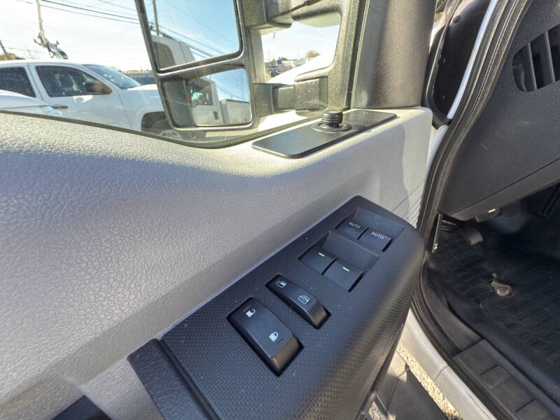 2016 Ford F-350 Super Duty XL