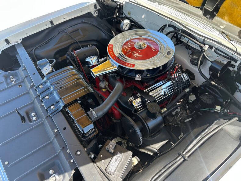 1962 Oldsmobile Starfire