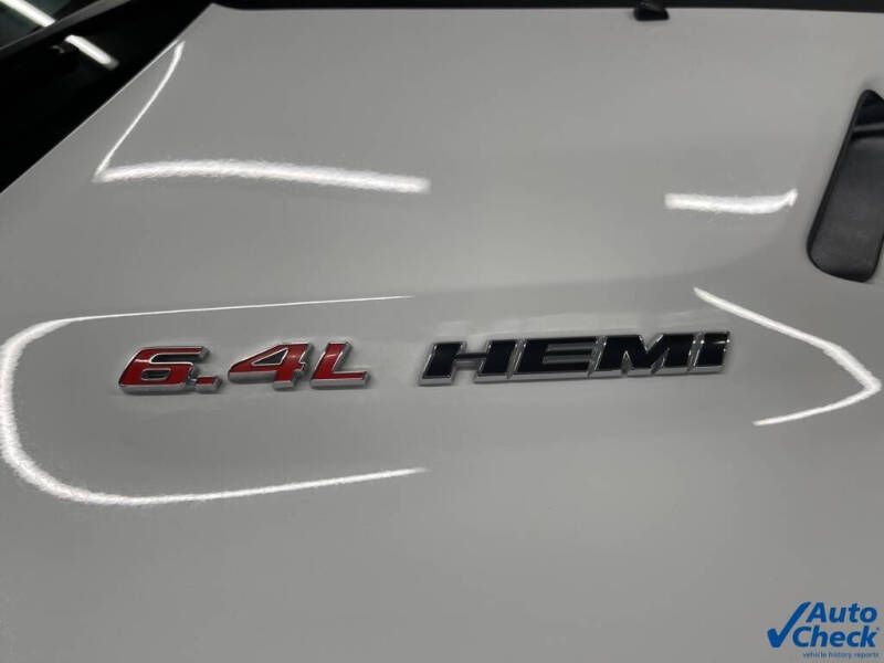 2014 Dodge Challenger SRT8