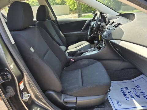 2011 Mazda MAZDA3 i Touring