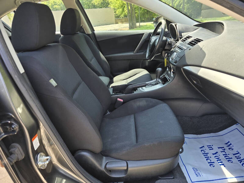 2011 Mazda MAZDA3 i Touring