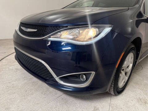 2018 Chrysler Pacifica Touring L Plus