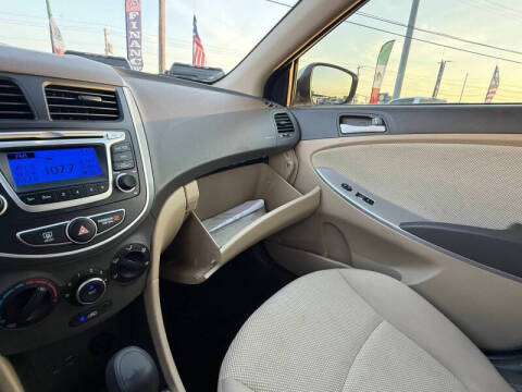 2014 Hyundai Accent GLS