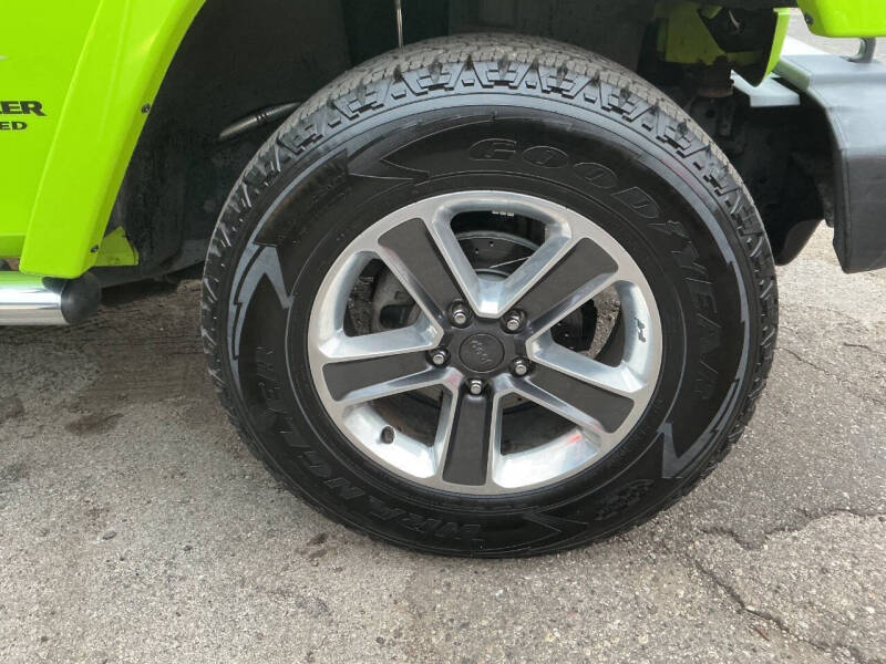 2012 Jeep Wrangler Unlimited Sahara