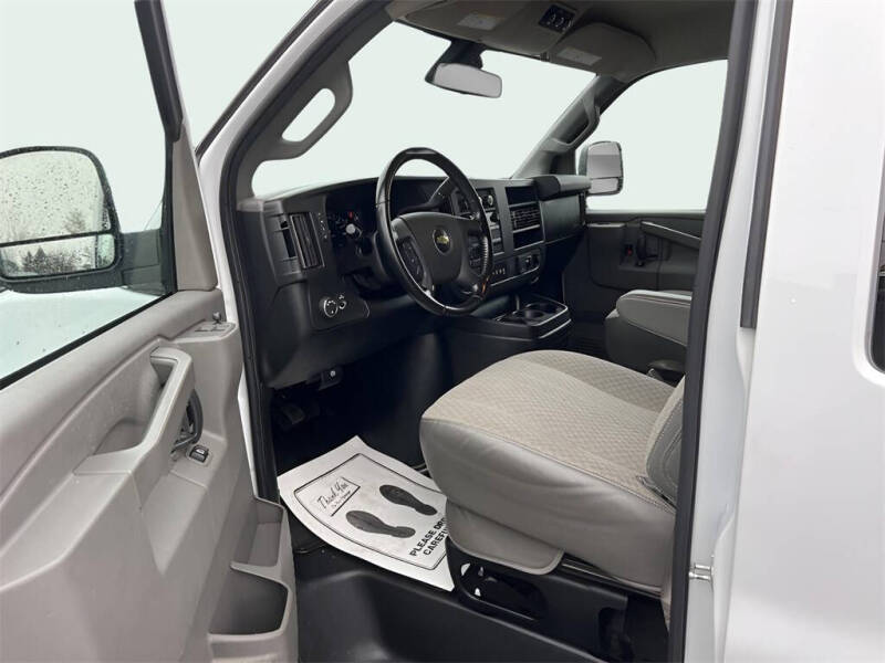 2021 Chevrolet Express LT 2500