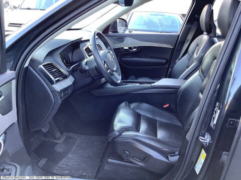 2022 Volvo XC90 T6 Inscription 6-Passenger
