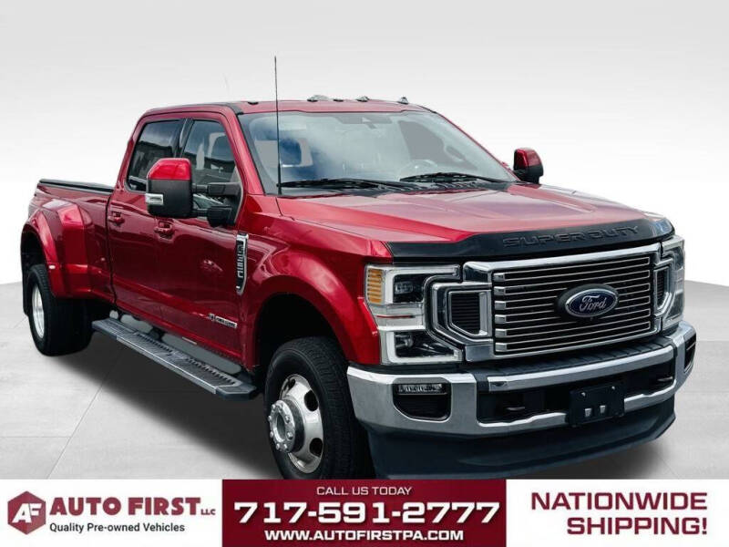 2022 Ford F-350 Super Duty Lariat's photo