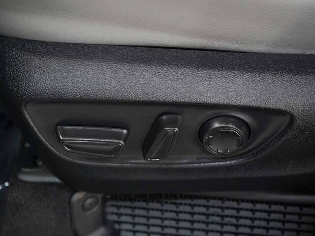 2025 Toyota Sienna XLE 7-Passenger