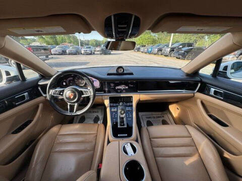 2018 Porsche Panamera