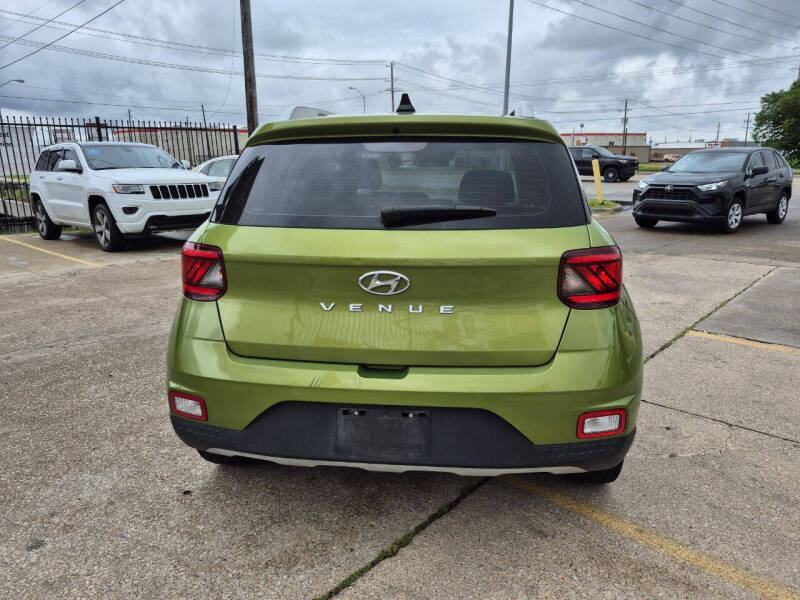 2021 Hyundai Venue SEL