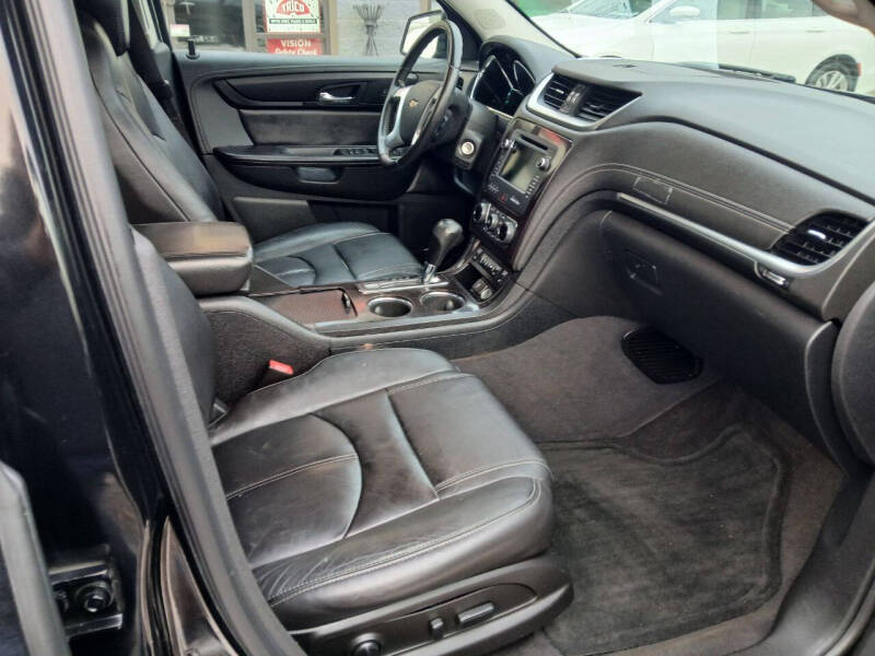 2017 Chevrolet Traverse LT