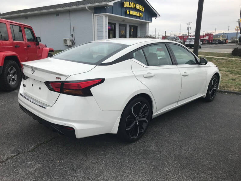 2023 Nissan Altima 2.5 SR