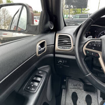 2017 Jeep Grand Cherokee Laredo