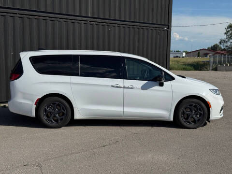 2024 Chrysler Pacifica Plug-In Hybrid