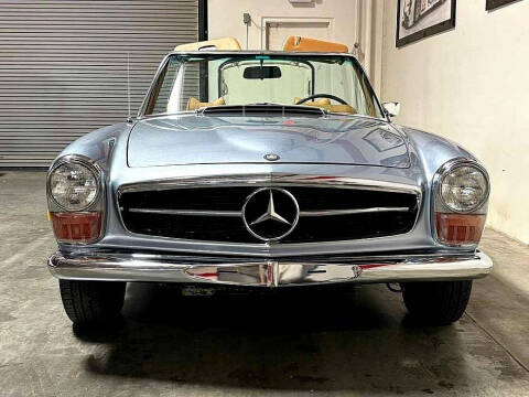 1970 Mercedes-Benz 280-Class