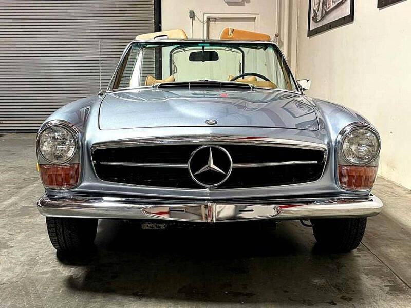 1970 Mercedes-Benz 280-Class