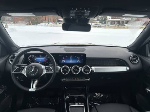 2025 Mercedes-Benz GLB GLB 250 4MATIC