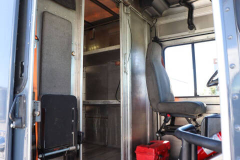 2020 Freightliner MT45 Chassis