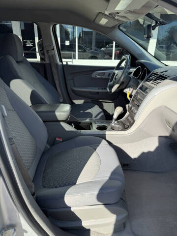 2012 Chevrolet Traverse LS