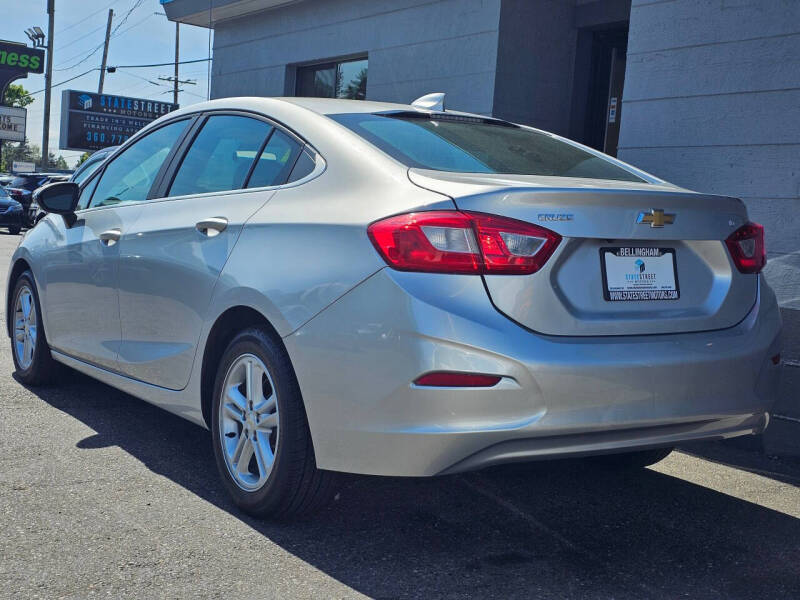 2017 Chevrolet Cruze LT Auto