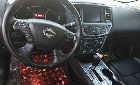 2019 Nissan Pathfinder SL