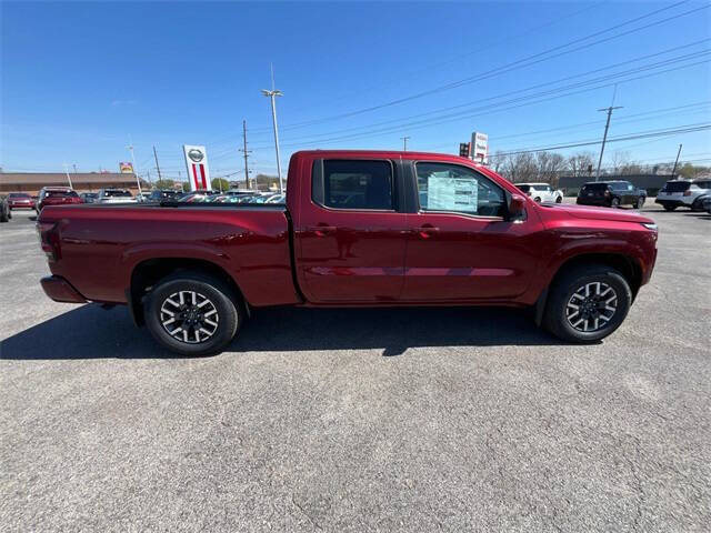 2025 Nissan Frontier SL