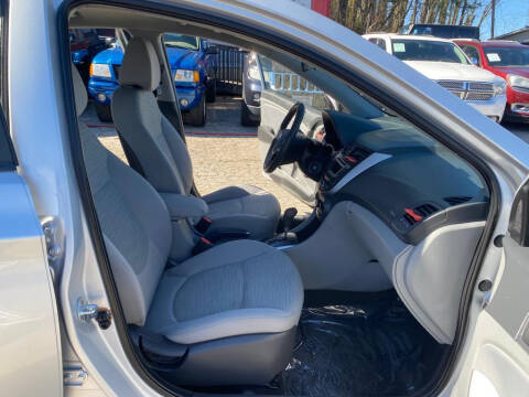 2017 Hyundai Accent SE