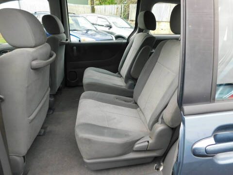 2004 Mazda MPV LX