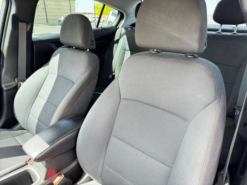 2019 Chevrolet Cruze LS