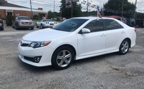 2014 Toyota Camry for sale at VAUGHN'S USED CARS in Guin AL