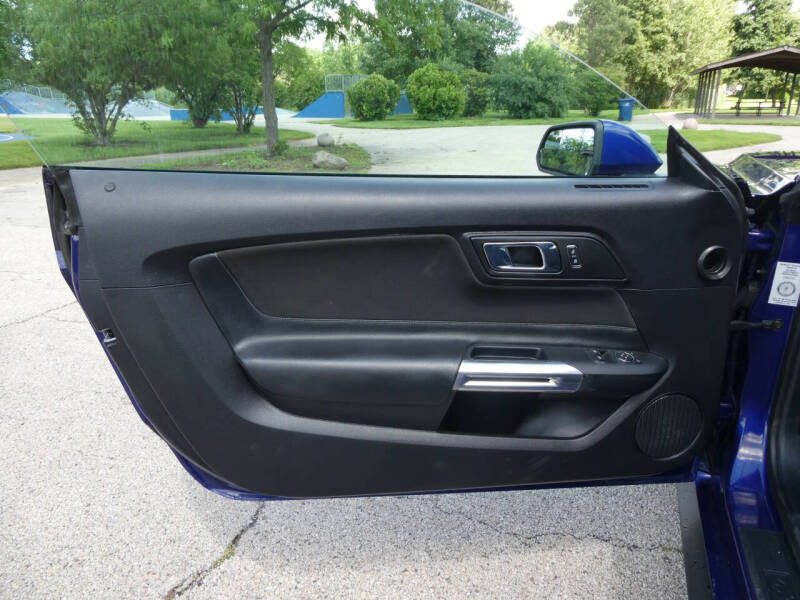 2015 Ford Mustang V6