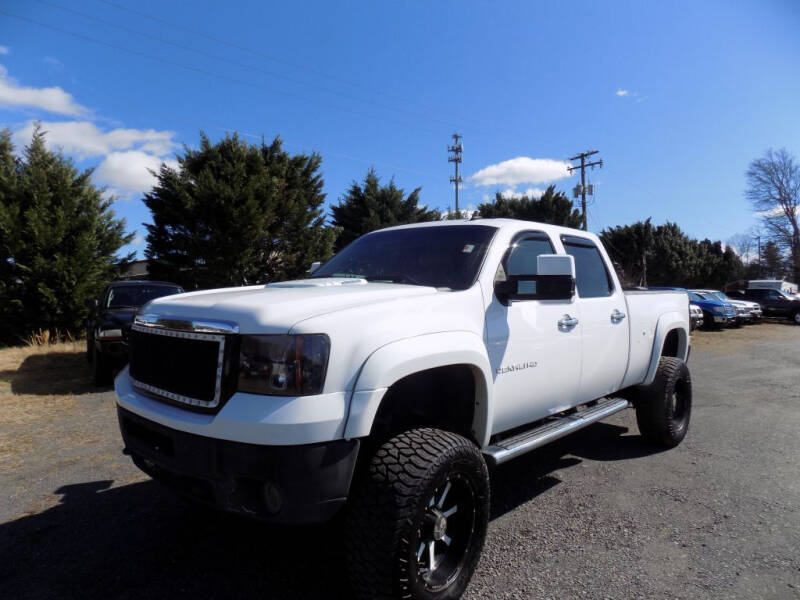 2011 GMC Sierra 2500HD for sale at PERUVIAN MOTORS SALES in Warrenton VA