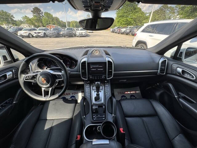 2017 Porsche Cayenne Platinum Edition