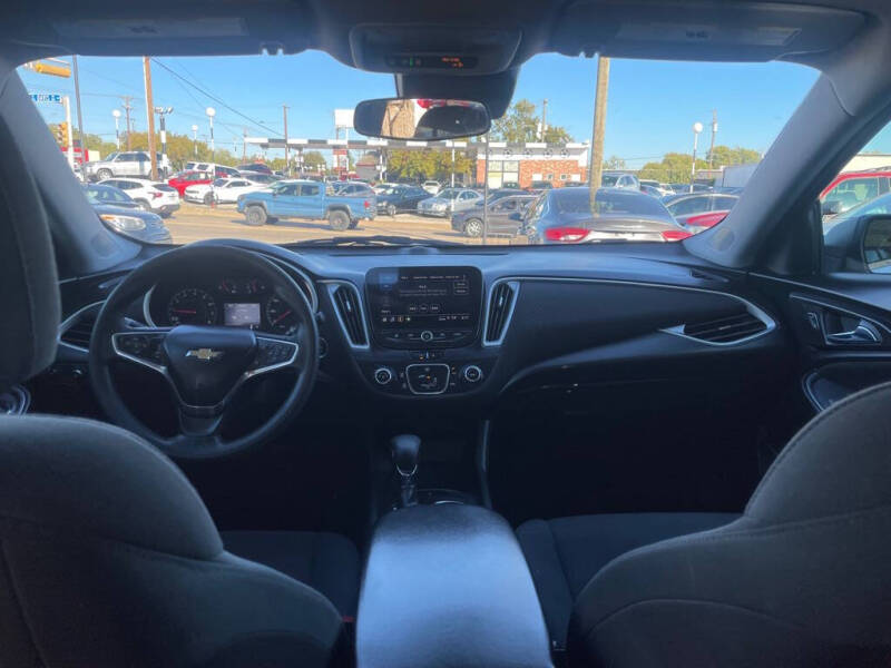 2023 Chevrolet Malibu LS